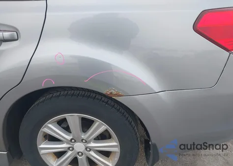 2010 Subaru Legacy 2.5I Premium z USA, uszkodzony, nr VIN 4S3BMBE65A3230493